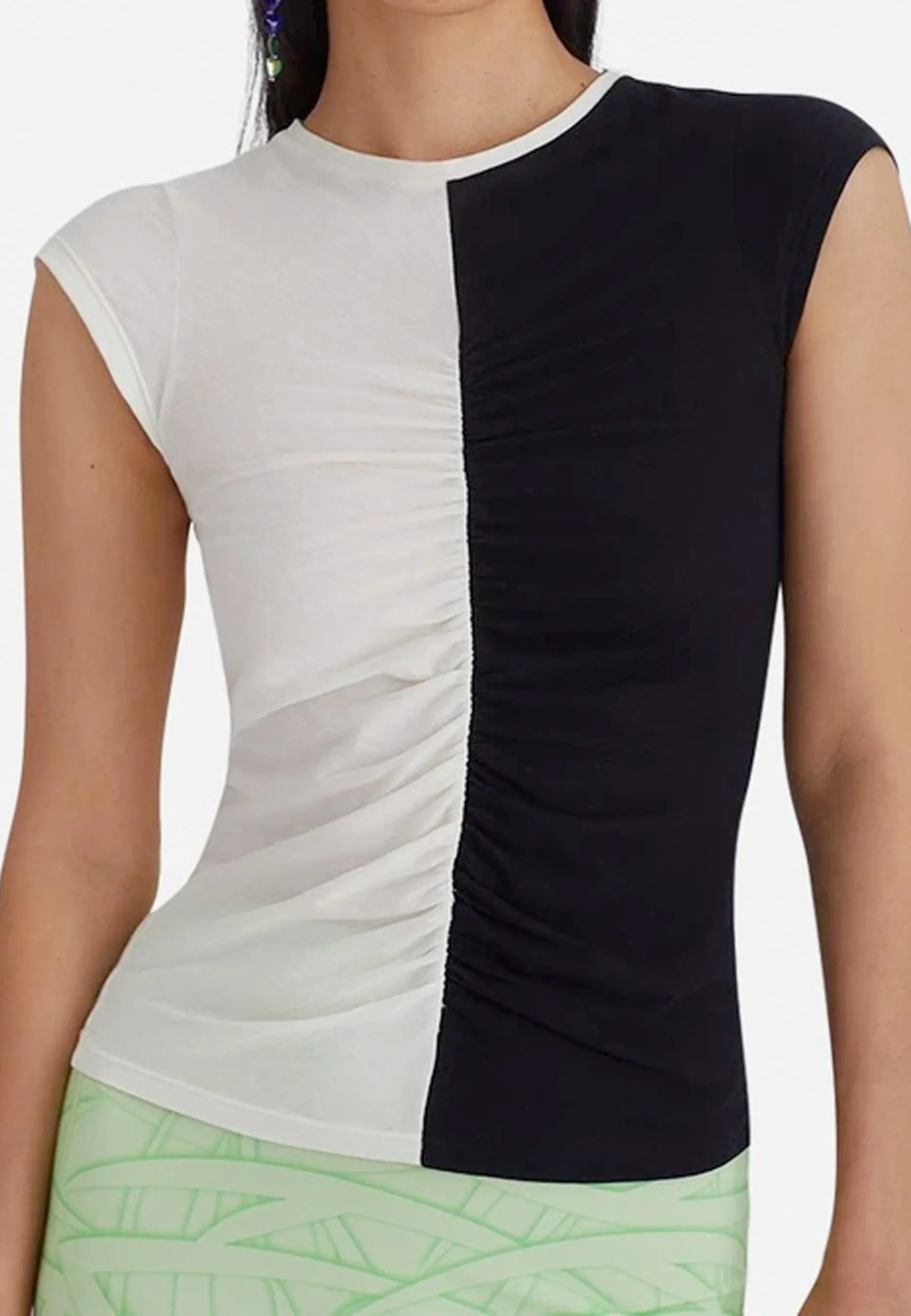 Dado Top - black
